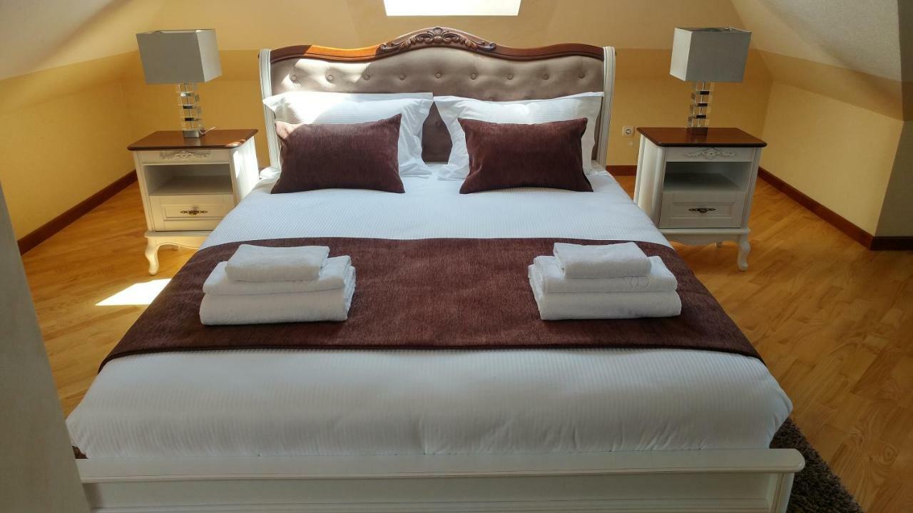 Hotel Meridian Brody Eksteriør billede