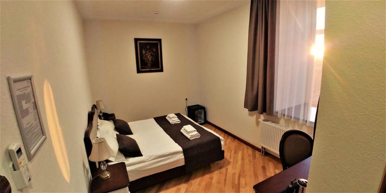 Hotel Meridian Brody Eksteriør billede