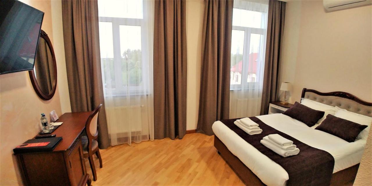 Hotel Meridian Brody Eksteriør billede